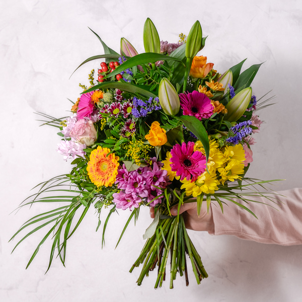 Empty Vase - Cereria Molla - Amber & SandalWood Incense - Same Day Flower  Delivery